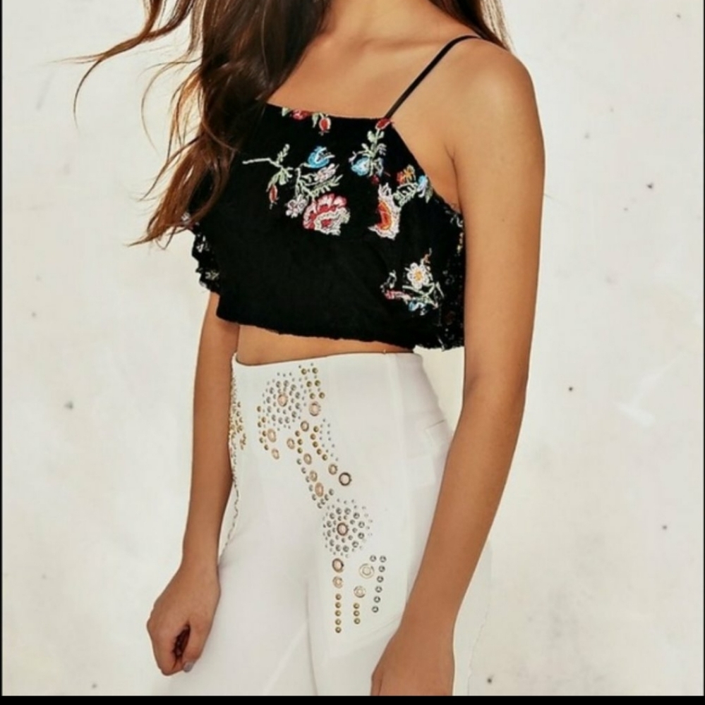 NWT.  ELLI WHITE crop.                   #1252